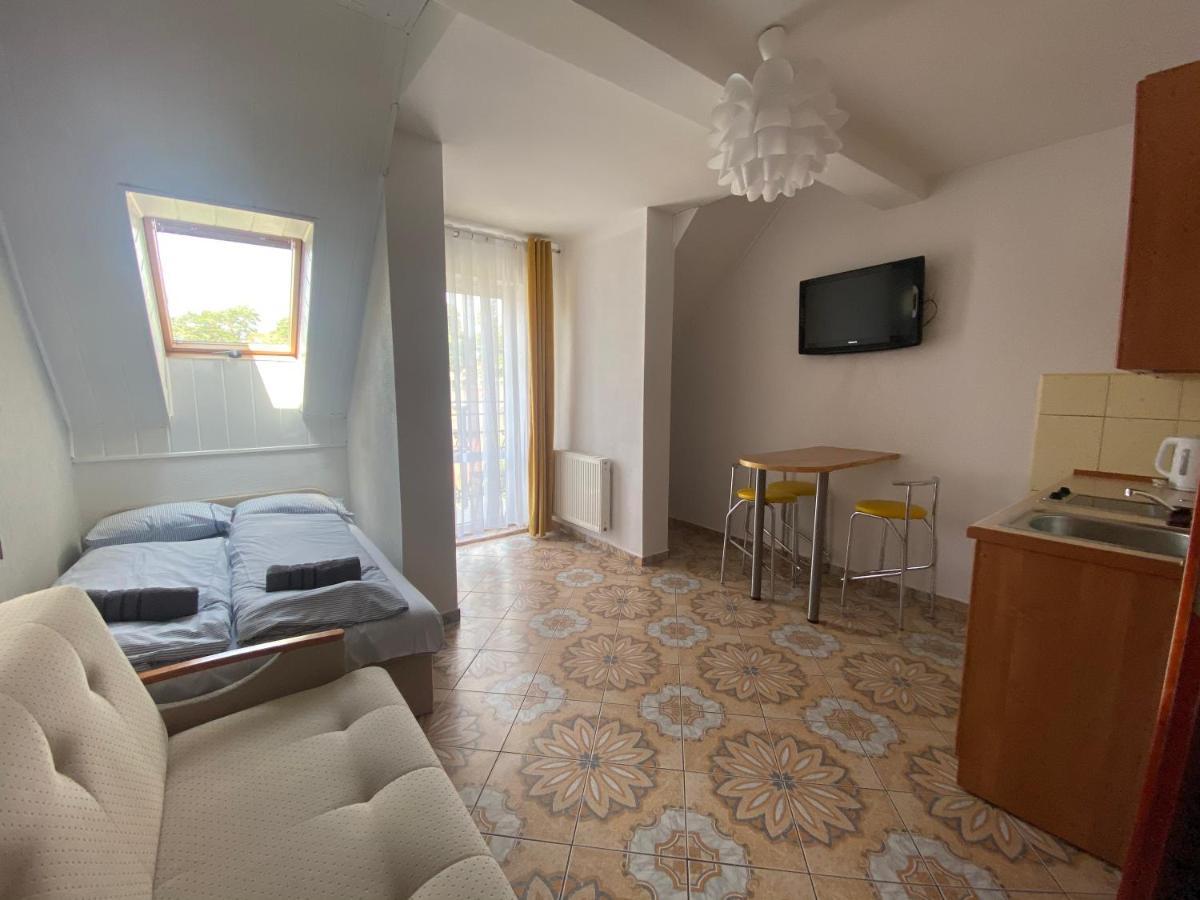 Twoj Port Apartment Криница Морска Екстериор снимка